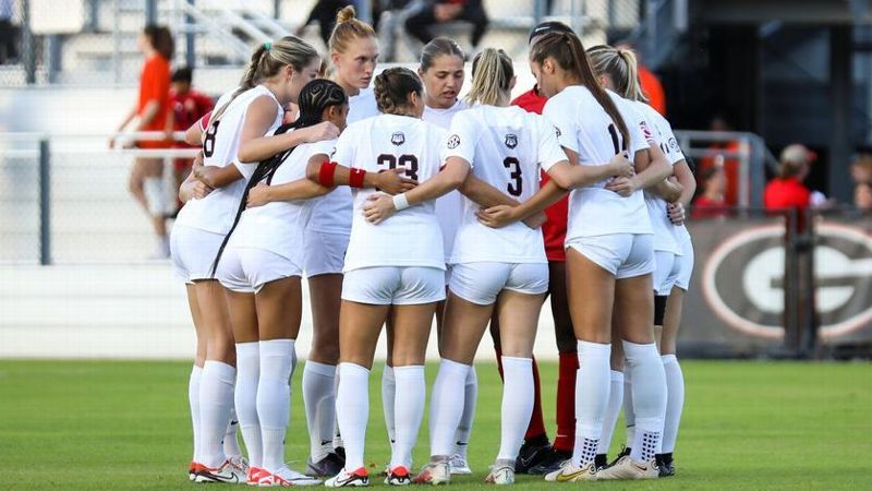 UGA's NCAA tourney run ends in Sweet 16 PKs to Clemson